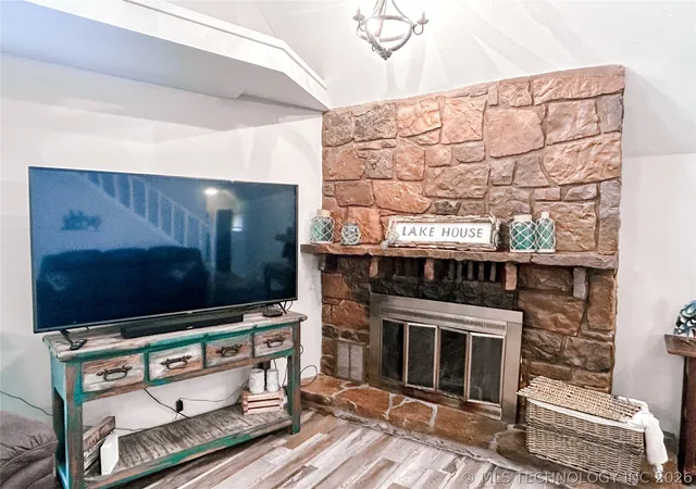 5th image of 721 Mohawk Dr, Eufaula, OK 74432 | MLS# 2608061