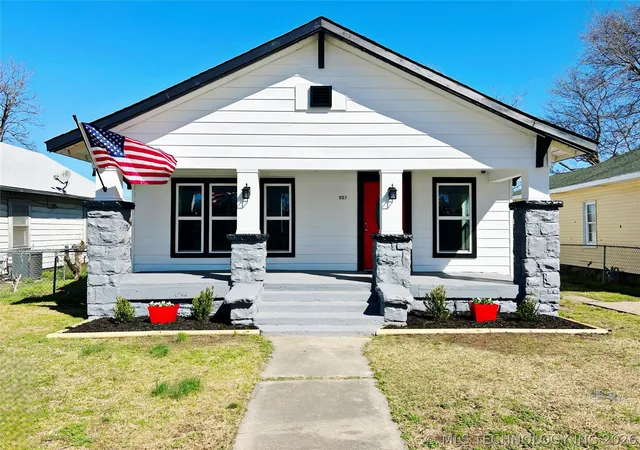 1st image of 907 E 3rd St, Okmulgee, OK 74447 | MLS# 2607700