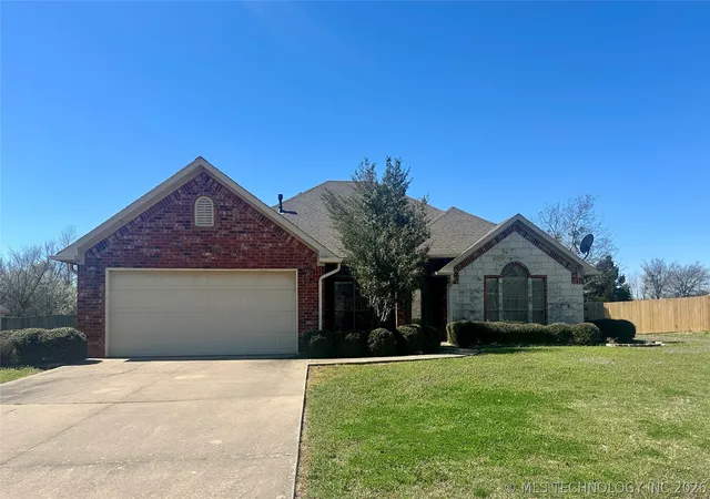 Homes for sale in Durant, OK | 3021 Meagan Ave, Durant, OK 74701 | MLS# 2608176