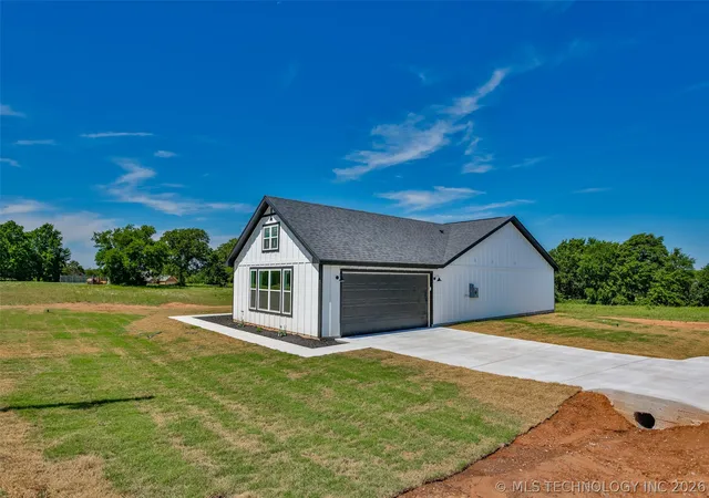 Homes for sale in Burneyville, OK | 1 Diamondhead Dr, Burneyville, OK 73430 | MLS# 2606925
