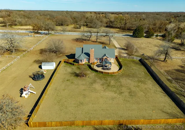 Homes for sale in Atoka, OK | 4321 S Bentley Rd, Atoka, OK 74525 | MLS# 2608245