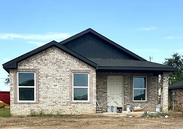 Homes for sale in Seminole, OK | 821 Elm St, Seminole, OK 74868 | MLS# 2608261