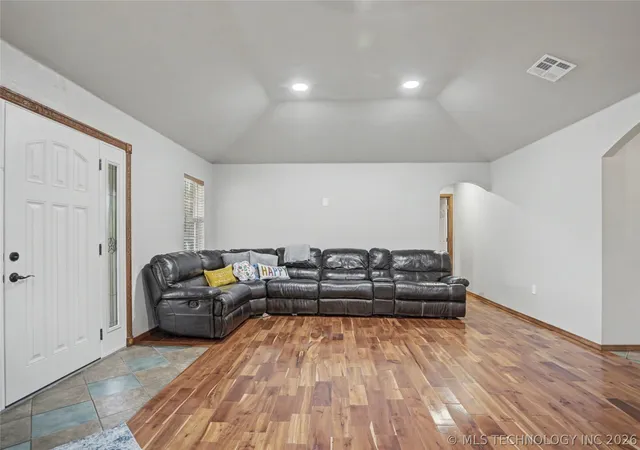 Homes for sale in Kellyville, OK | 15905 S 257th West Ave, Kellyville, OK 74039 | MLS# 2608347