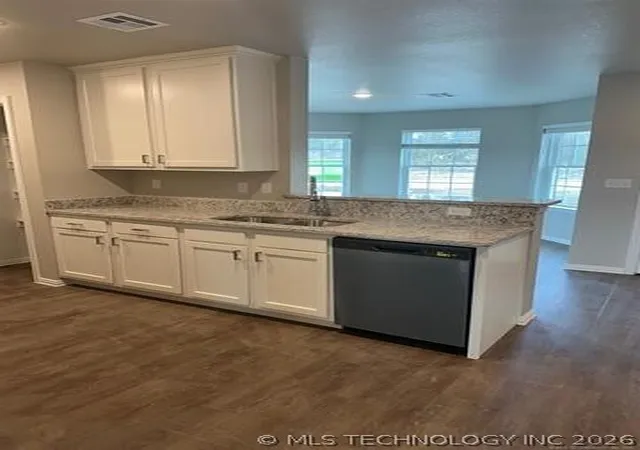 Homes for sale in Seminole, OK | 824 Elm St, Seminole, OK 74868 | MLS# 2608366