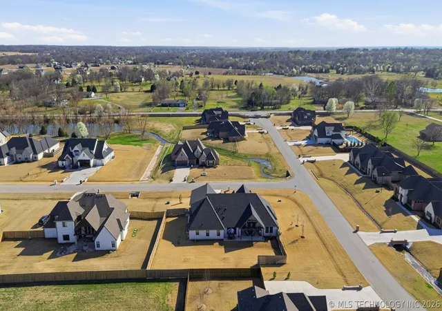 Homes for sale in Owasso, OK | 15903 E 106th St N, Owasso, OK 74055 | MLS# 2607895