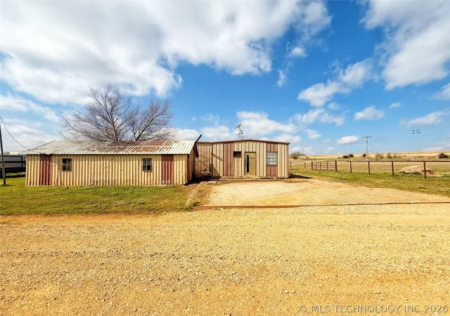 Homes for sale in Holdenville, OK | 6655 E 133, Holdenville, OK 74848 | MLS# 2608247