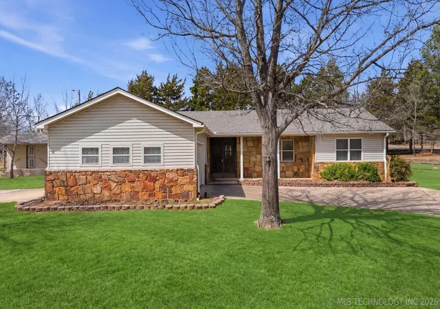 Homes for sale in Mannford, OK | 518 Fox Run Ct, Mannford, OK 74044 | MLS# 2608554