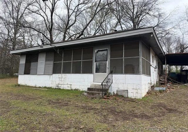 Homes for sale in Wagoner, OK | 32642 E 713 Rd, Wagoner, OK 74467 | MLS# 2608584