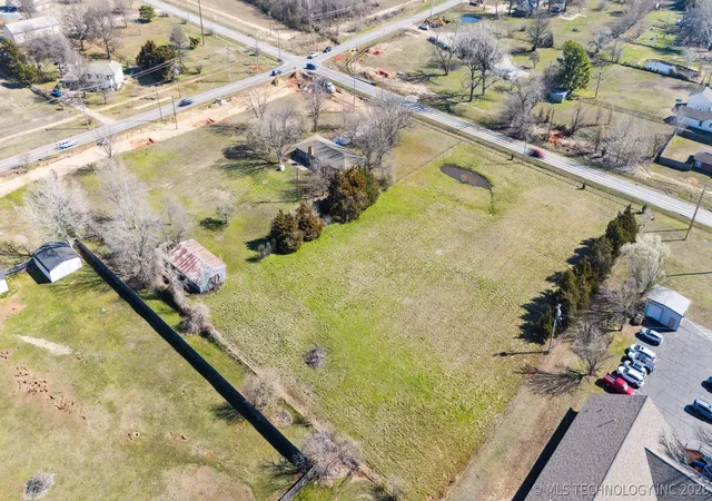 10th image of 10524 N 129th Ave E, Owasso, OK 74055 | MLS# 2608568