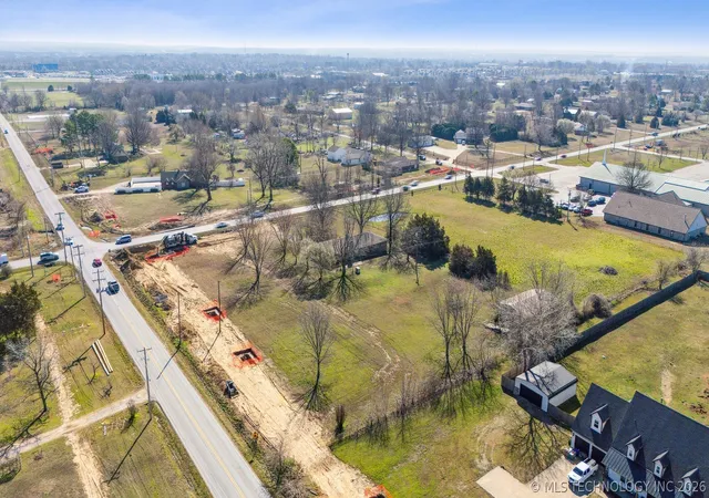 2nd image of 10524 N 129th Ave E, Owasso, OK 74055 | MLS# 2608568