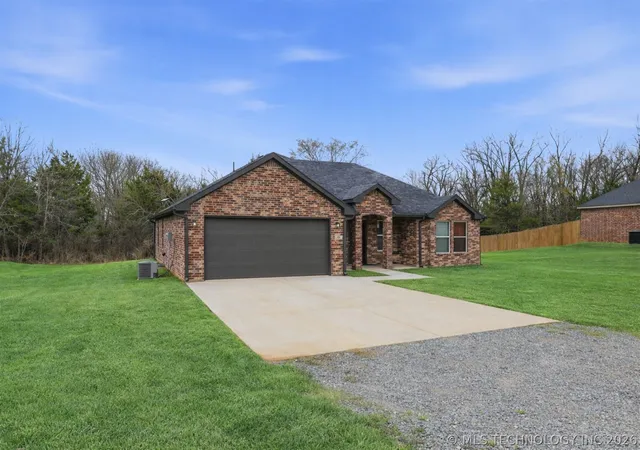Homes for sale in Durant, OK | 265 Rawlings Rd, Durant, OK 74701 | MLS# 2608457