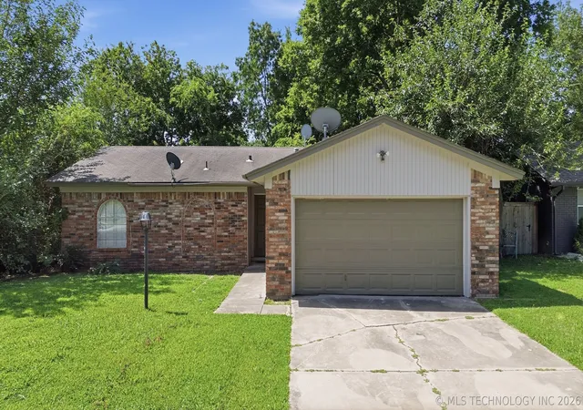 1st image of 11552 E 27th Ct, Tulsa, OK 74129 | MLS# 2608640