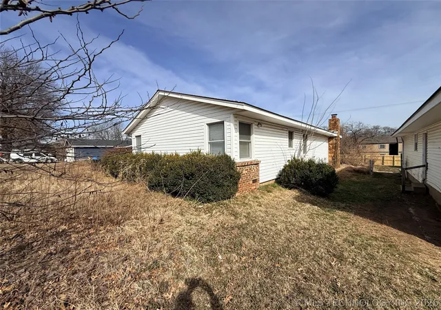 Photo 3 of Sale Pending at 4825 S Lawton Ave, Tulsa, OK 74107 | MLS# 2608638 | Listing updated on 2026-08-20