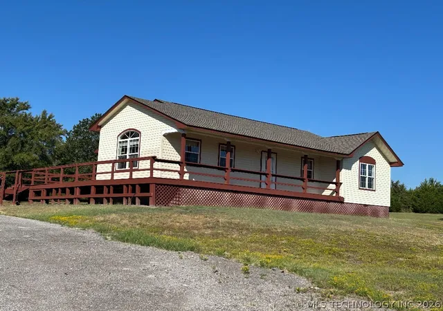 Photo 4 of Sale Pending at 30245 S 210th Road, Henryetta, OK 74437 | MLS# 2608685 | Listing updated on 2026-08-23