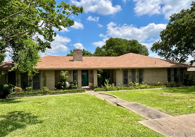 1st image of 906 Briarwood Pl, Durant, OK 74701 | MLS# 2608680