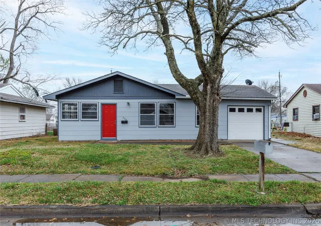 1st image of 408 Cumberland Dr, Bartlesville, OK 74003 | MLS# 2608111