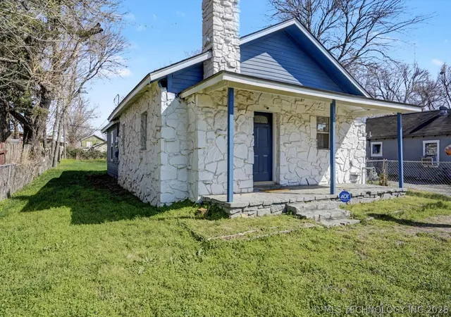 4th image of 1169 N Atlanta Pl, Tulsa, OK 74110 | MLS# 2608650