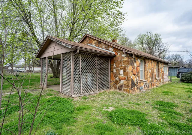 2nd image of 6501 N Quaker Ave, Tulsa, OK 74126 | MLS# 2608686