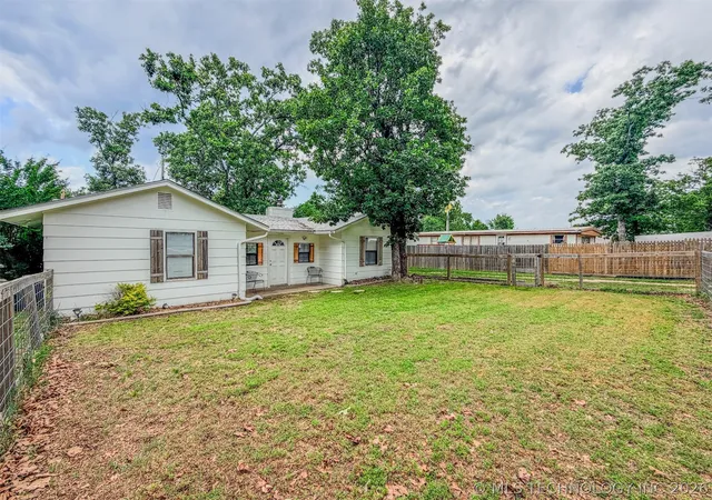 Homes for sale in Cookson, OK | 34245 S 527 Rd, Cookson, OK 74427 | MLS# 2608765