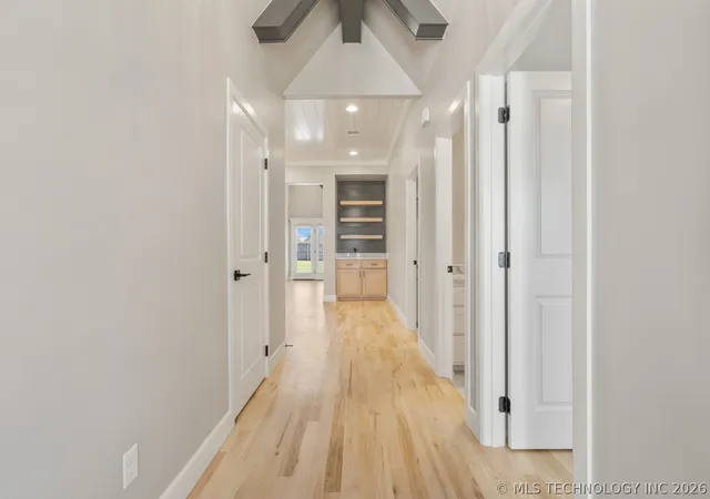 2nd image of 6705 S Fir Ave, Broken Arrow, OK 74011 | MLS# 2608788