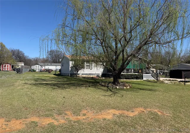 Homes for sale in Calera, OK | 608 W Curtis, Calera, OK 74730 | MLS# 2608910