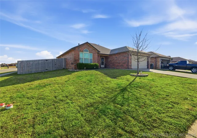 4th image of 13084 E 134Th Pl N, Collinsville, OK 74021 | MLS# 2608819