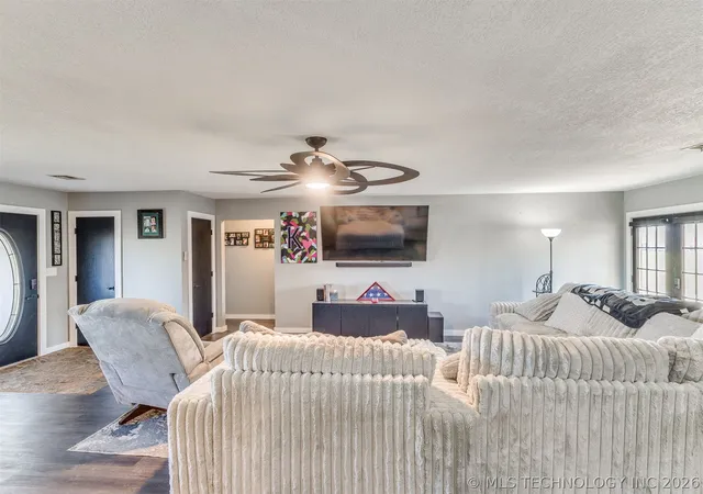 Homes for sale in Pryor, OK | 26 Sunshine Ln, Pryor, OK 74361 | MLS# 2608233