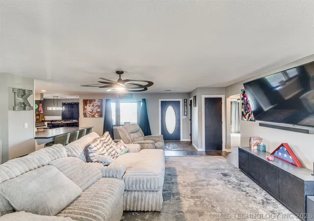 Homes for sale in Pryor, OK | 26 Sunshine Ln, Pryor, OK 74361 | MLS# 2608233