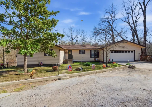 Homes for sale in Grove, OK | 62980 E 313 Rd, Grove, OK 74344 | MLS# 2607168