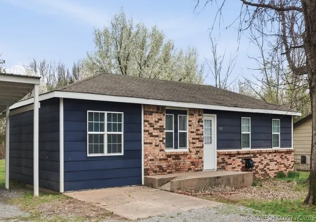Homes for sale in Tahlequah, OK | 630 Green Country Dr, Tahlequah, OK 74464 | MLS# 2608977