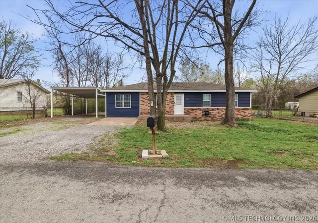 Homes for sale in Tahlequah, OK | 630 Green Country Dr, Tahlequah, OK 74464 | MLS# 2608977