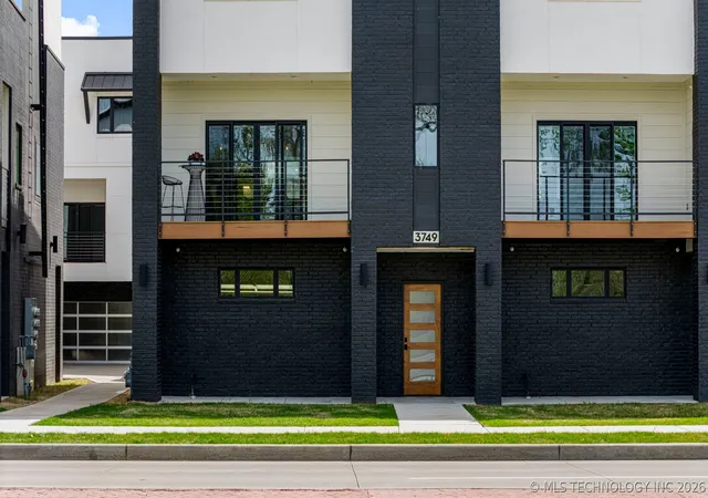 Photo 4 of Condo for sale at 3777 S Riverside Dr #3777, Tulsa, OK 74105 | MLS# 2608937 | Listing updated on 2026-05-18