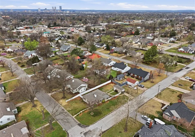 Homes for sale in Tulsa, OK | 3543 E 22nd St, Tulsa, OK 74114 | MLS# 2608734