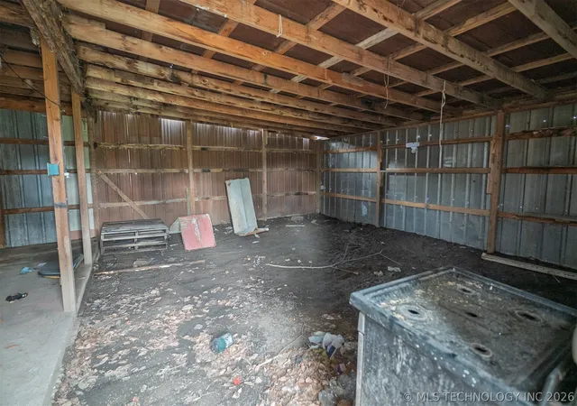23rd image of 511 E 6th St, Hulbert, OK 74441 | MLS# 2608989