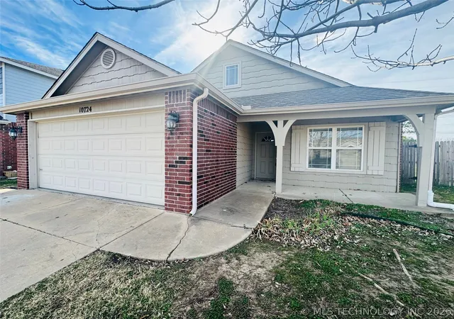 Homes for sale in Owasso, OK | 10724 N 146th Eastavenue, Owasso, OK 74055 | MLS# 2608510