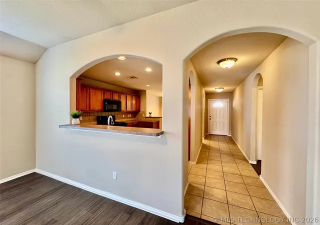 Homes for sale in Owasso, OK | 10724 N 146Th Eastavenue, Owasso, OK 74055 | MLS# 2608510