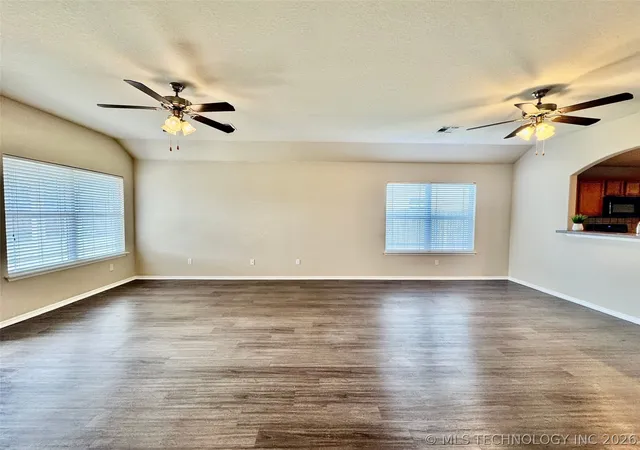 Homes for sale in Owasso, OK | 10724 N 146Th Eastavenue, Owasso, OK 74055 | MLS# 2608510