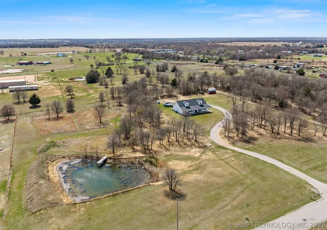 Homes for sale in Lone Grove, OK | 125 Enterprise, Lone Grove, OK 73443 | MLS# 2609042