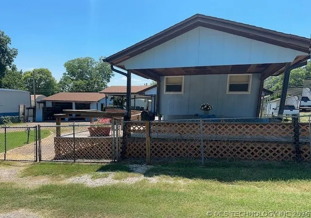 Homes for sale in Kingston, OK | 3923 E-Z St, Kingston, OK 73439 | MLS# 2609044