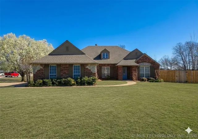 Homes for sale in Glenpool, OK | 12325 Longhorn Cir, Glenpool, OK 74066 | MLS# 2609037