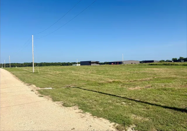Photo 1 of Land for sale at 10 Haney Ann Ln, Kingston, OK 73439 | MLS# 2609075 | Listing updated on 2026-08-20