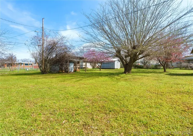 Homes for sale in Ada, OK | 13912 W County Road 1557, Ada, OK 74820 | MLS# 2609131