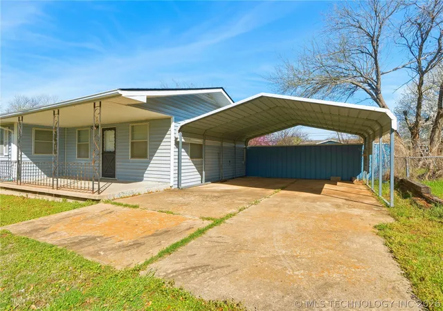 Homes for sale in Ada, OK | 13912 W County Road 1557, Ada, OK 74820 | MLS# 2609131