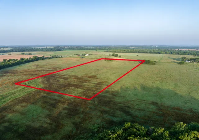 3rd image of 3 N 320 Rd, Morris, OK 74445 | MLS# 2607159