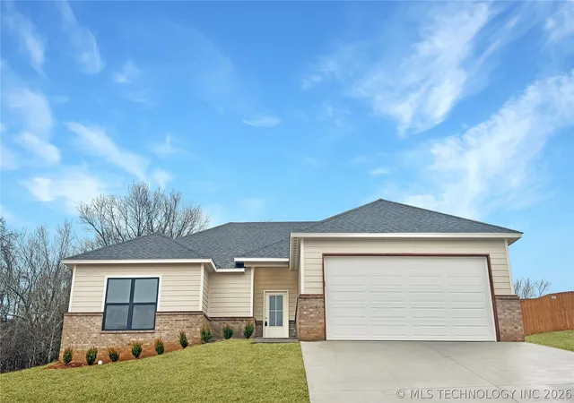 39th image of 824 E Harlan Dr, Tahlequah, OK 74464 | MLS# 2609260