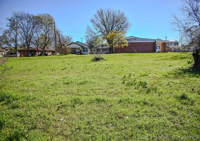 Homes for sale in Hugo, OK | 403 N Broadway St, Hugo, OK 74743 | MLS# 2609210