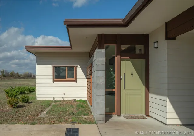 Photo 3 of Single family home for sale at 27400 S 614 Road, Grove, OK 74344 | MLS# 2609256 | Listing updated on 2026-05-18