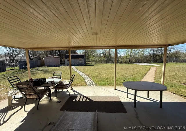 Homes for sale in Muskogee, OK | 107 Cherokee Ln, Muskogee, OK 74403 | MLS# 2609293