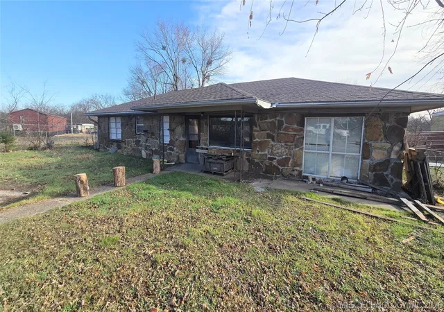Homes for sale in Savanna, OK | 303 Chickasaw St, Savanna, OK 74565 | MLS# 2609165