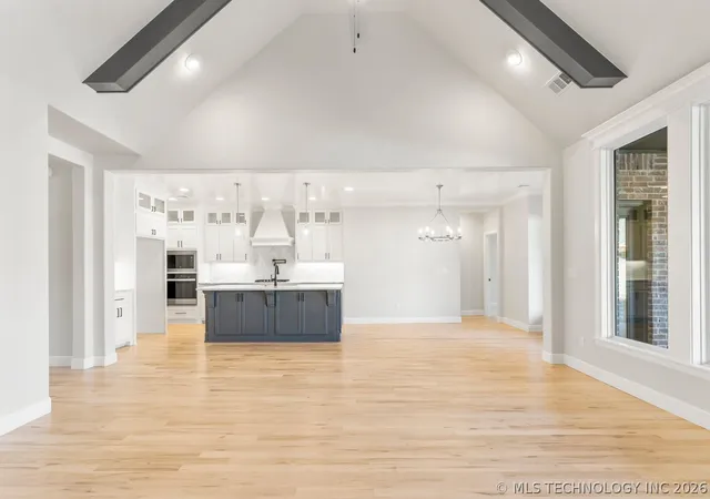 Photo 4 of Single family home for sale at 9063 E 62nd Court S, Tulsa, OK 74133 | MLS# 2609315 | Listing updated on 2026-05-18